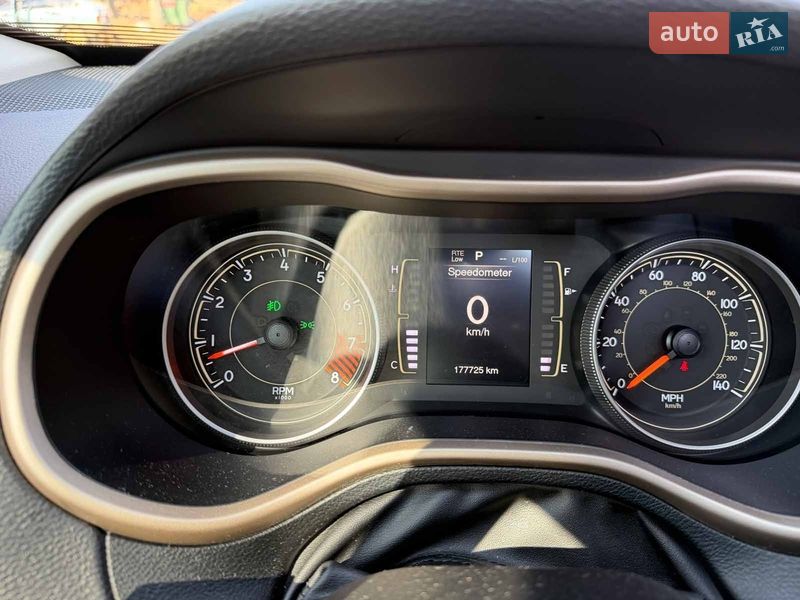 Внедорожник / Кроссовер Jeep Cherokee 2015 в Киеве фото 16 Внедорожник / Кроссовер Jeep Cherokee 2015 в Киеве