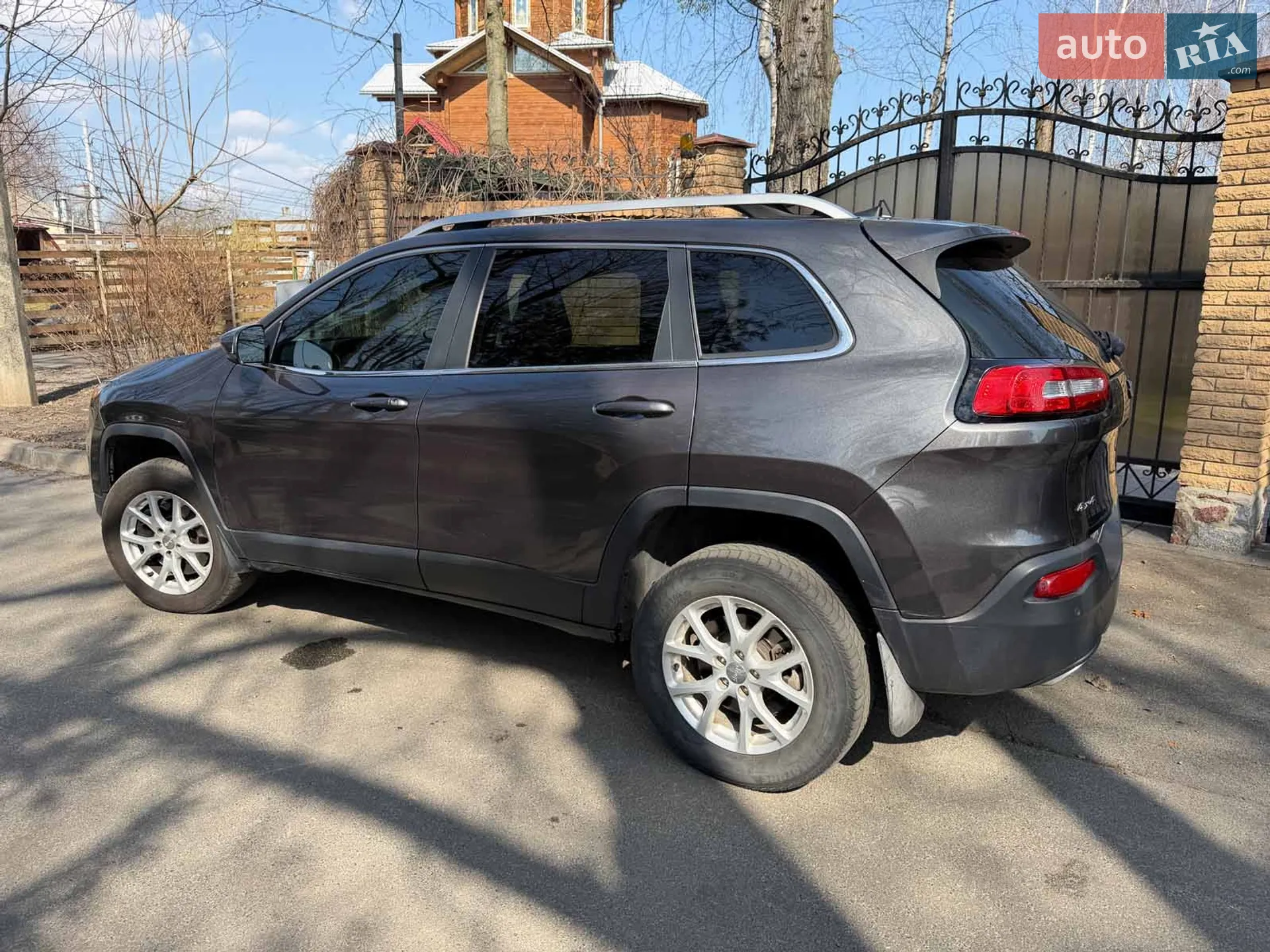2016 Jeep Cherokee - мініатюра 8