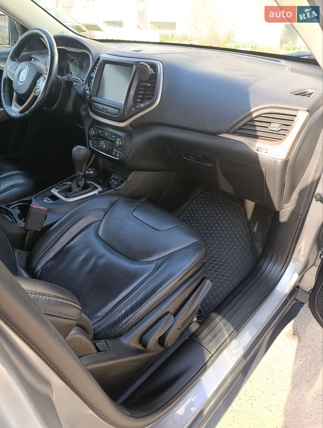 2016 Jeep Cherokee - мініатюра 20