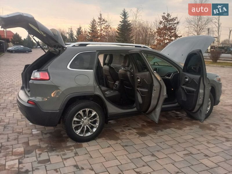 Позашляховик / Кросовер Jeep Cherokee 2019 в Івано-Франківську