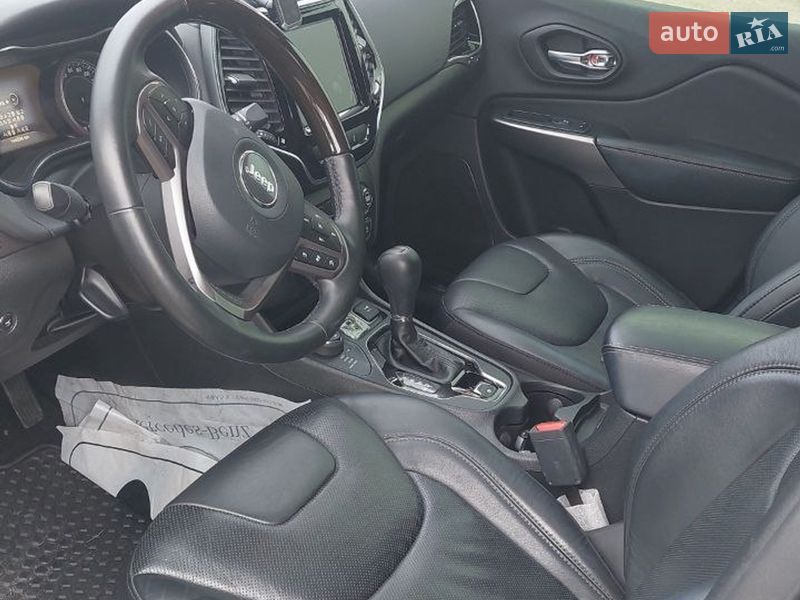 Внедорожник / Кроссовер Jeep Cherokee 2019 в Днепре фото 4 Внедорожник / Кроссовер Jeep Cherokee 2019 в Днепре