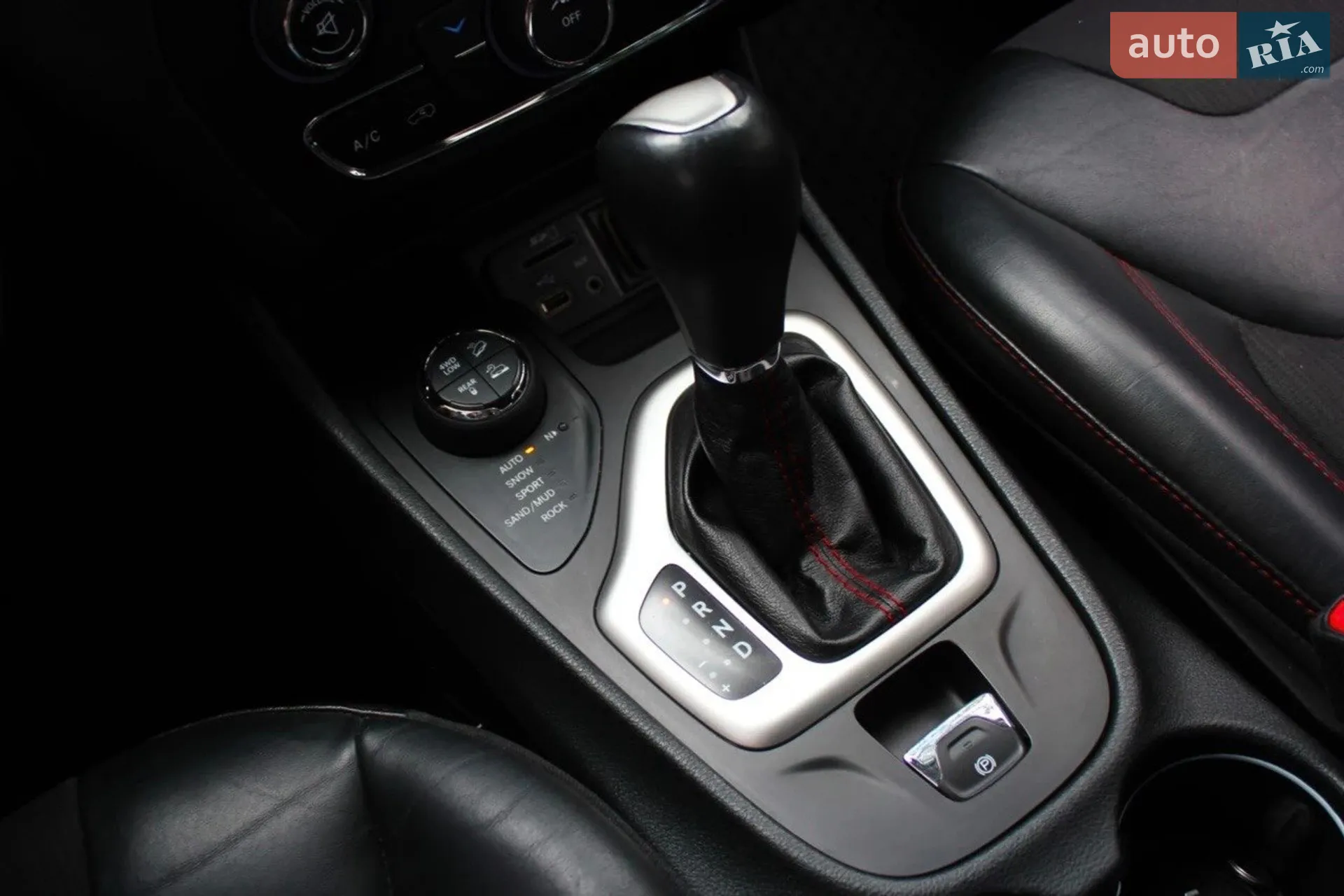 2014 Jeep Cherokee - мініатюра 8
