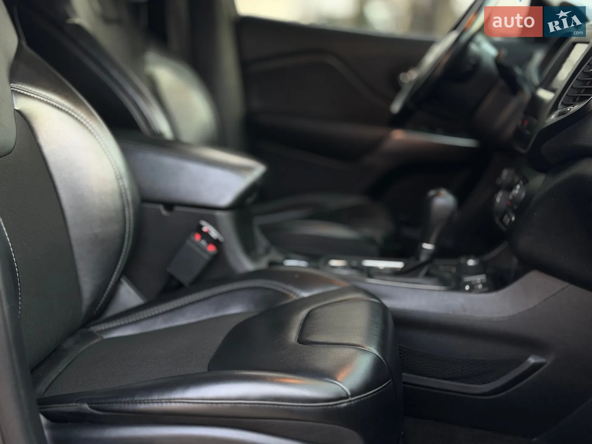 2018 Jeep Cherokee - мініатюра 19