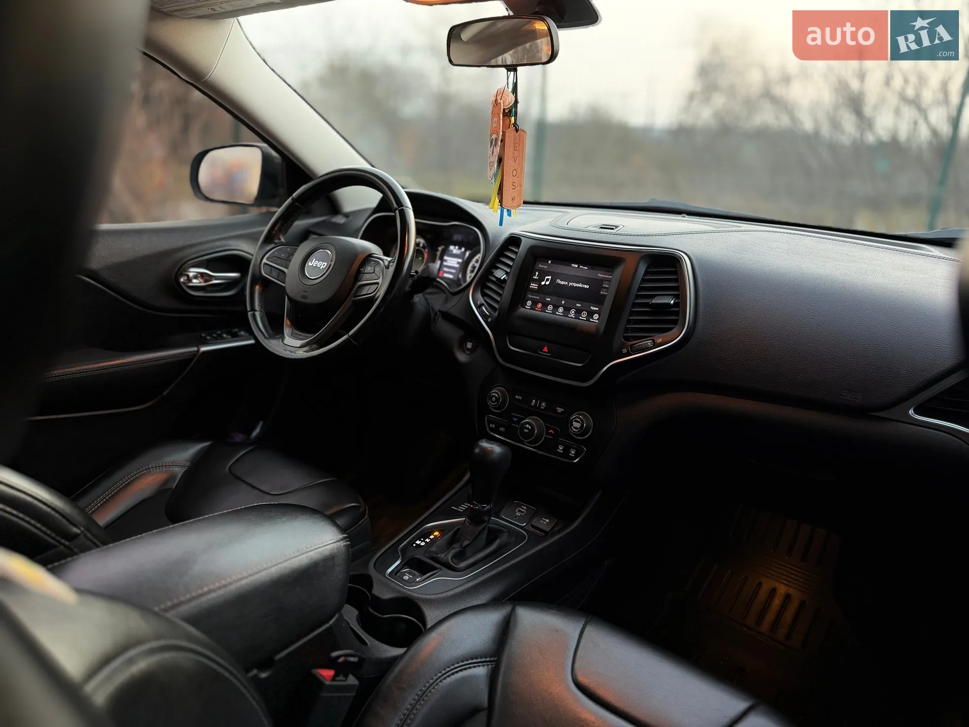 2018 Jeep Cherokee - мініатюра 20