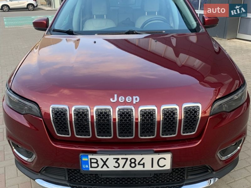 Внедорожник / Кроссовер Jeep Cherokee 2019 в Хмельницком