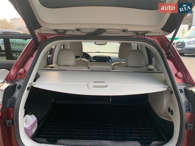 Внедорожник / Кроссовер Jeep Cherokee 2019 в Хмельницком