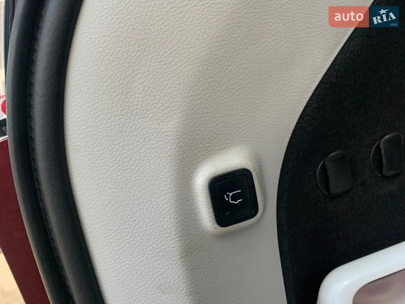 Внедорожник / Кроссовер Jeep Cherokee 2019 в Хмельницком