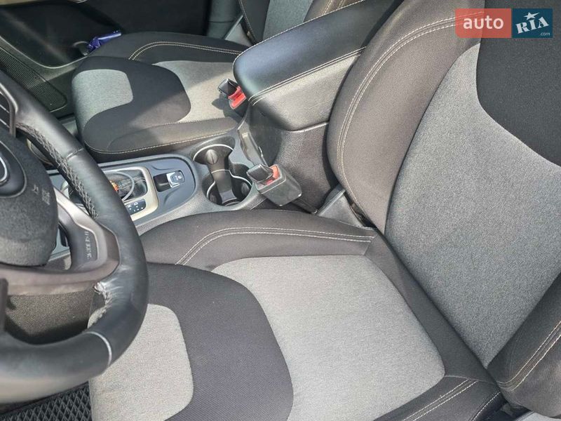 Внедорожник / Кроссовер Jeep Cherokee 2017 в Кропивницком фото 6 Внедорожник / Кроссовер Jeep Cherokee 2017 в Кропивницком