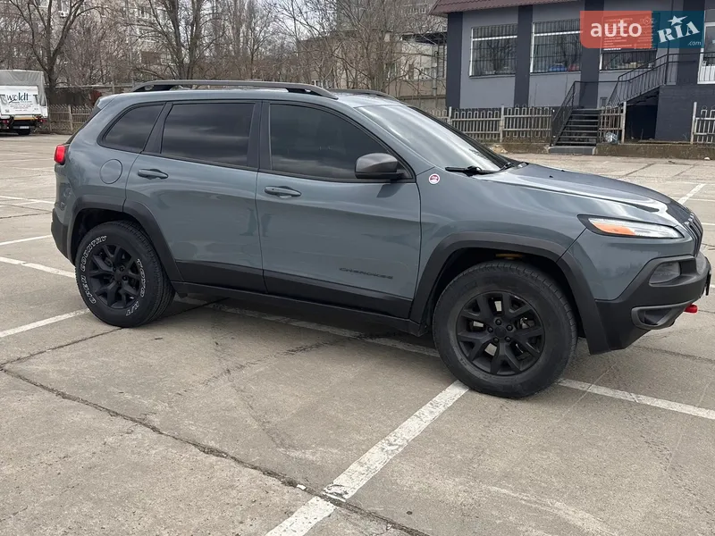 Jeep Cherokee