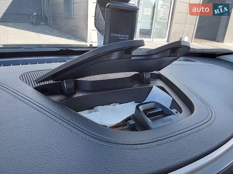 Позашляховик / Кросовер Jeep Cherokee 2013 в Кам'янець-Подільському