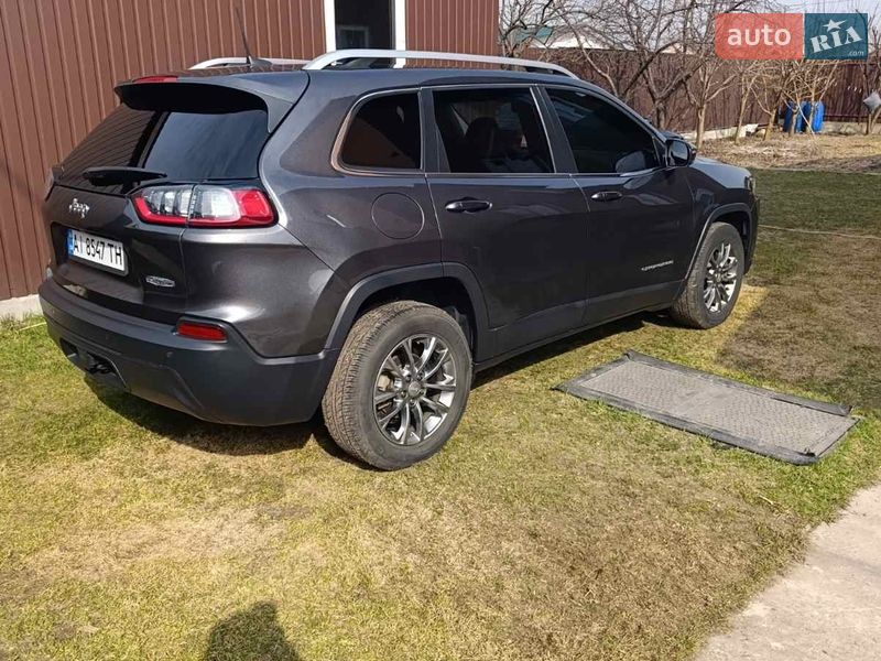 Внедорожник / Кроссовер Jeep Cherokee 2019 в Киеве