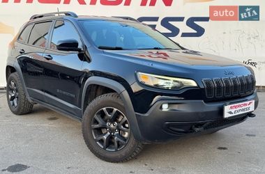 Внедорожник / Кроссовер Jeep Cherokee 2019 в Киеве