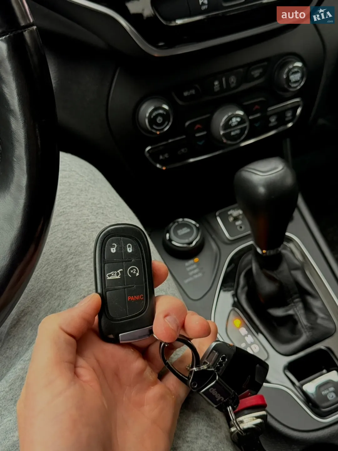 2019 Jeep Cherokee - мініатюра 54