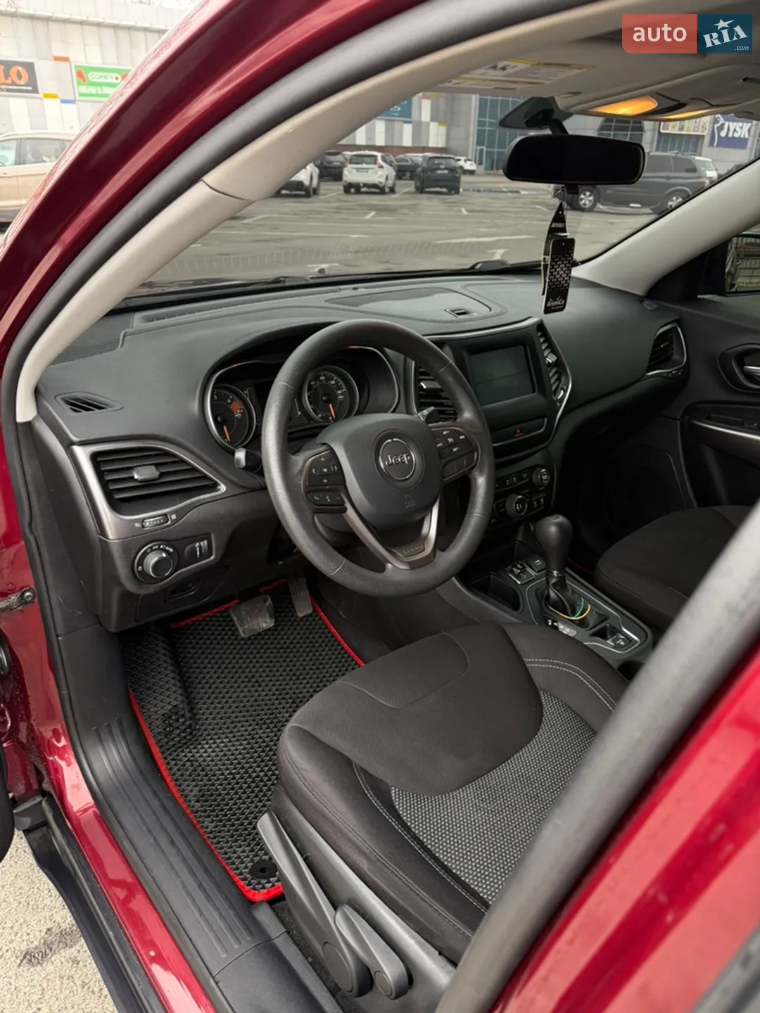 2020 Jeep Cherokee - мініатюра 12