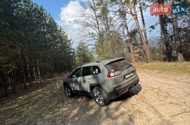 Внедорожник / Кроссовер Jeep Cherokee 2019 в Черкассах