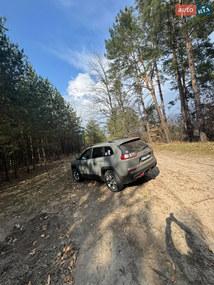 2019 Jeep Cherokee - мініатюра 10