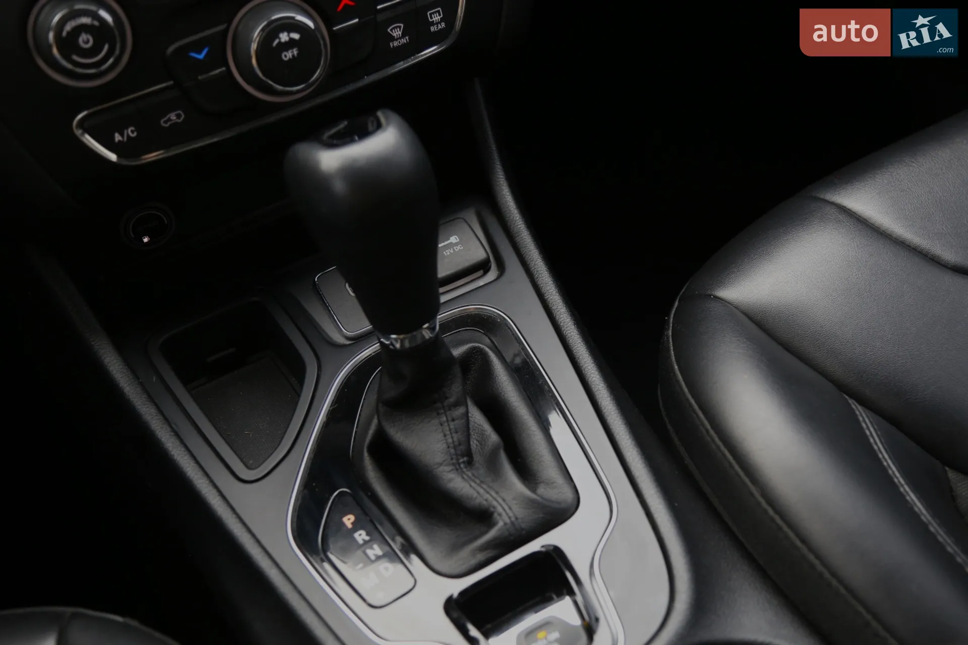 2019 Jeep Cherokee - мініатюра 11