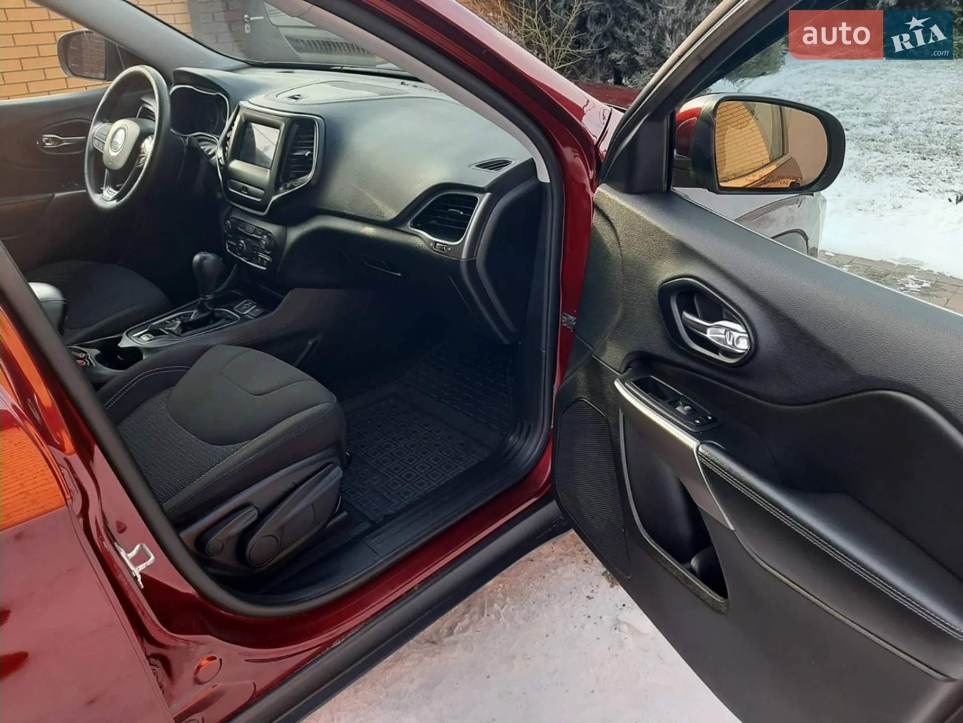 2019 Jeep Cherokee - мініатюра 12