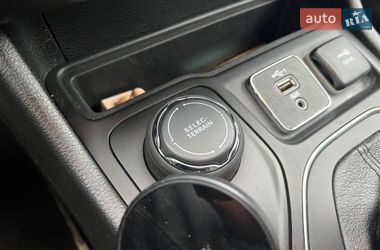 Внедорожник / Кроссовер Jeep Cherokee 2021 в Киеве