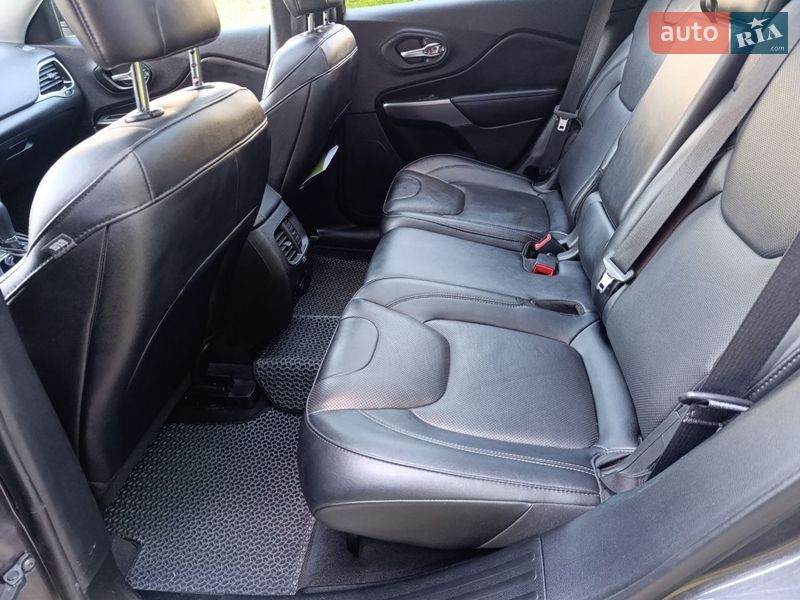 Позашляховик / Кросовер Jeep Cherokee 2022 в Хмельницькому