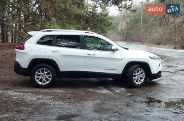 Внедорожник / Кроссовер Jeep Cherokee 2015 в Кривом Роге