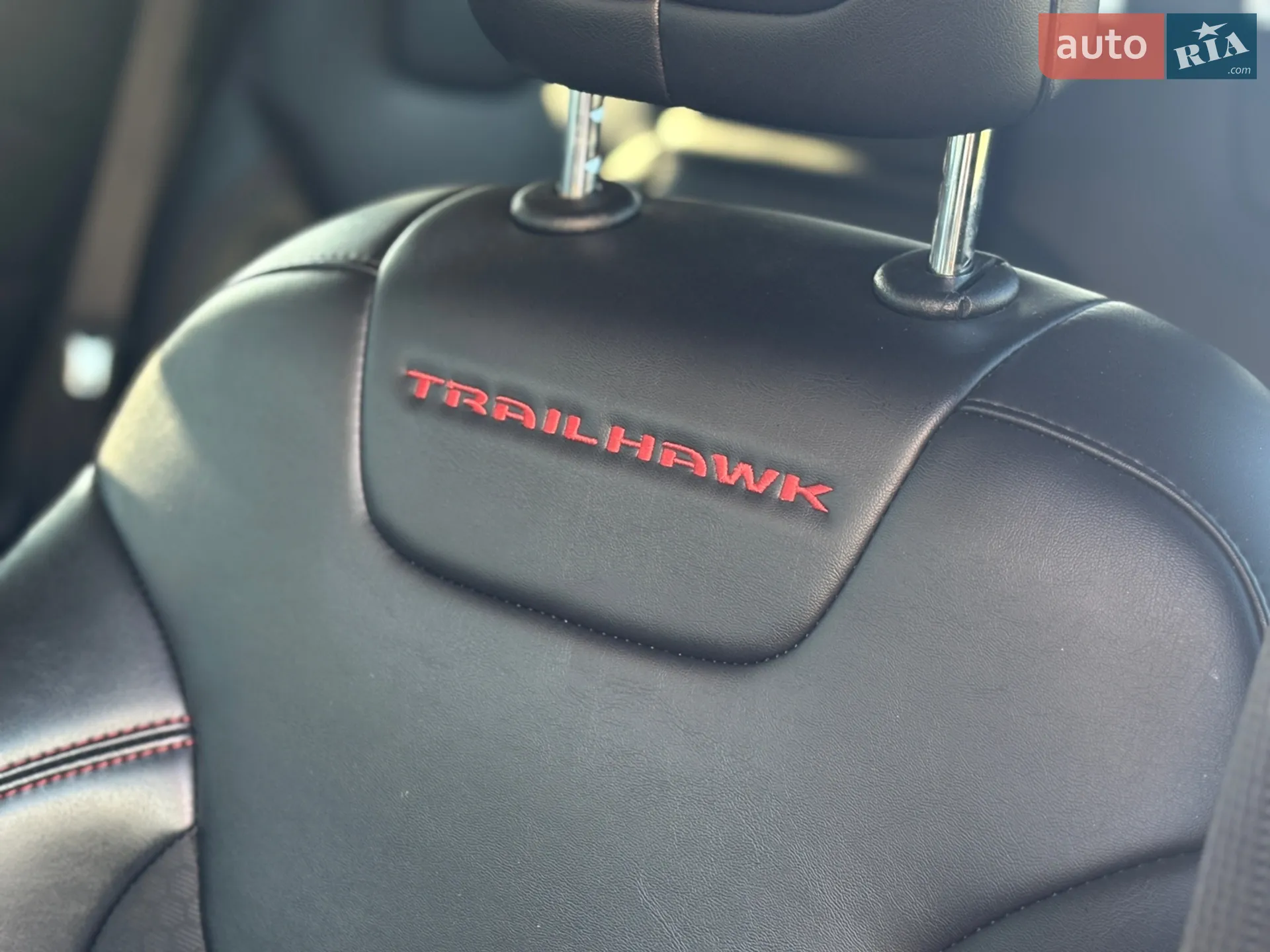 2019 Jeep Cherokee - мініатюра 9