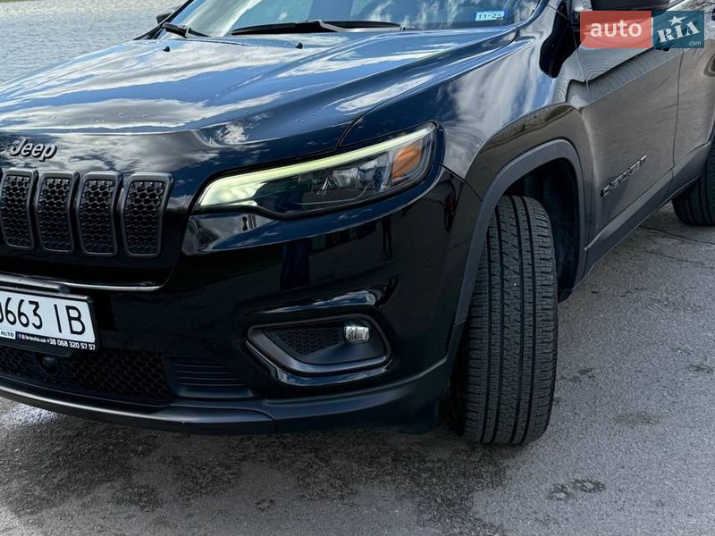 Внедорожник / Кроссовер Jeep Cherokee 2020 в Бердичеве