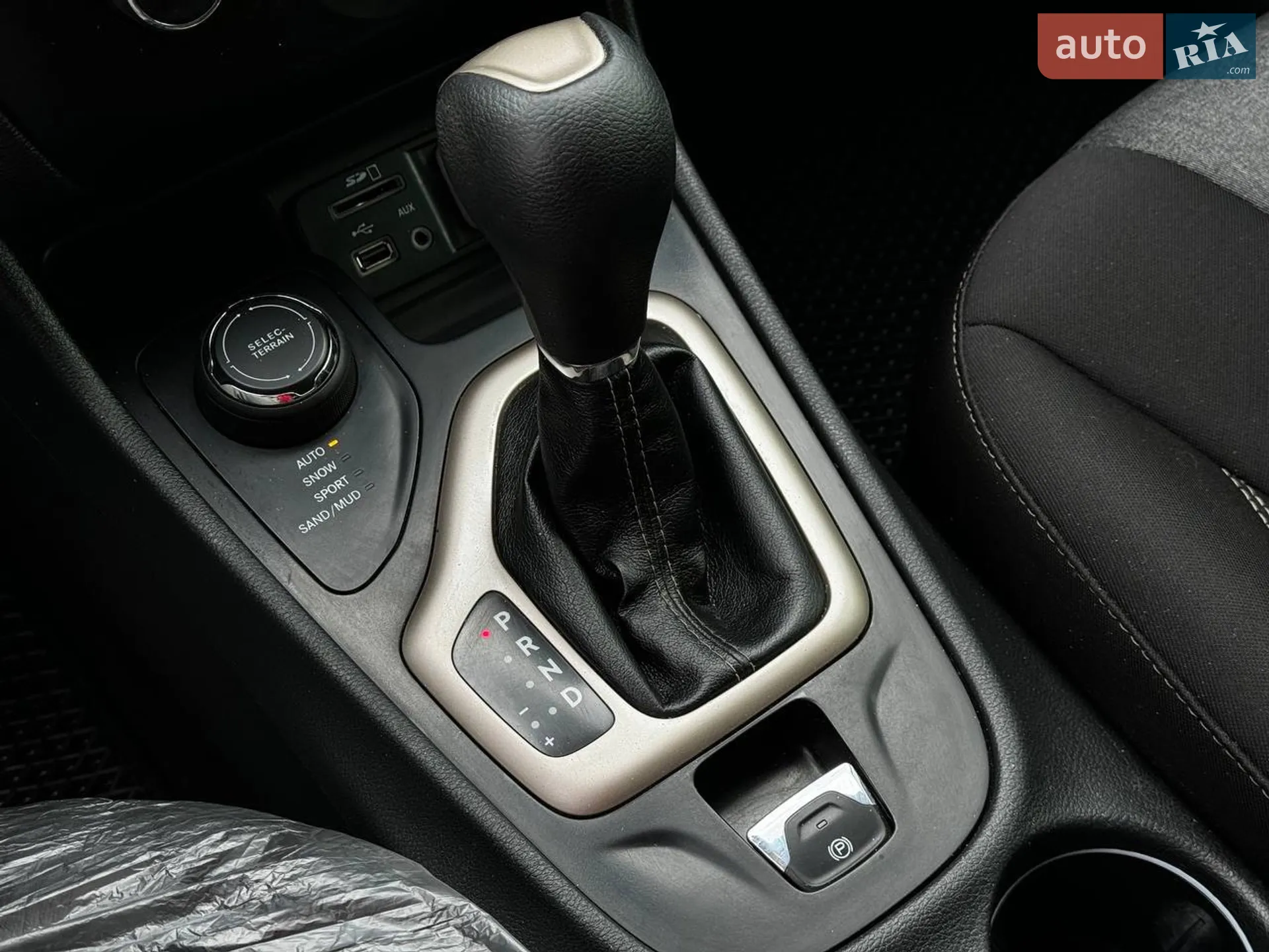 2014 Jeep Cherokee - мініатюра 6