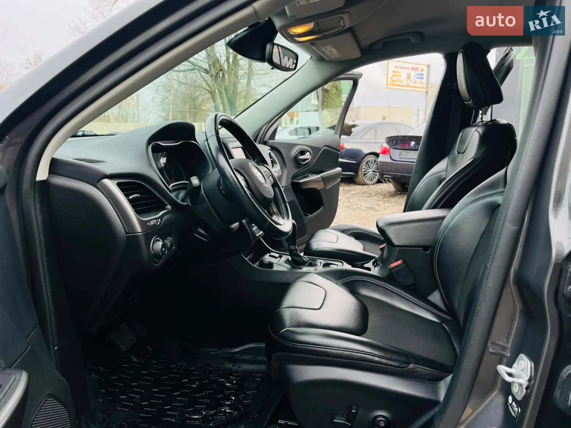 2021 Jeep Cherokee - мініатюра 9