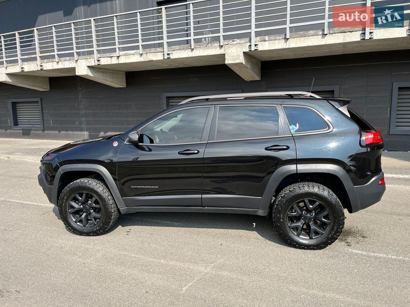 Внедорожник / Кроссовер Jeep Cherokee 2016 в Киеве фото 15 Внедорожник / Кроссовер Jeep Cherokee 2016 в Киеве
