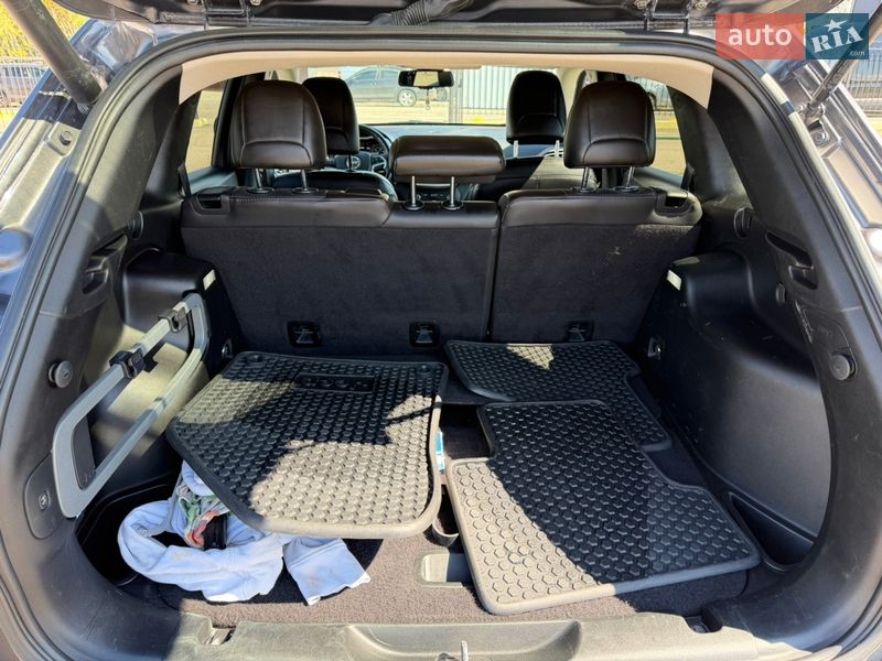 Внедорожник / Кроссовер Jeep Cherokee 2017 в Киеве