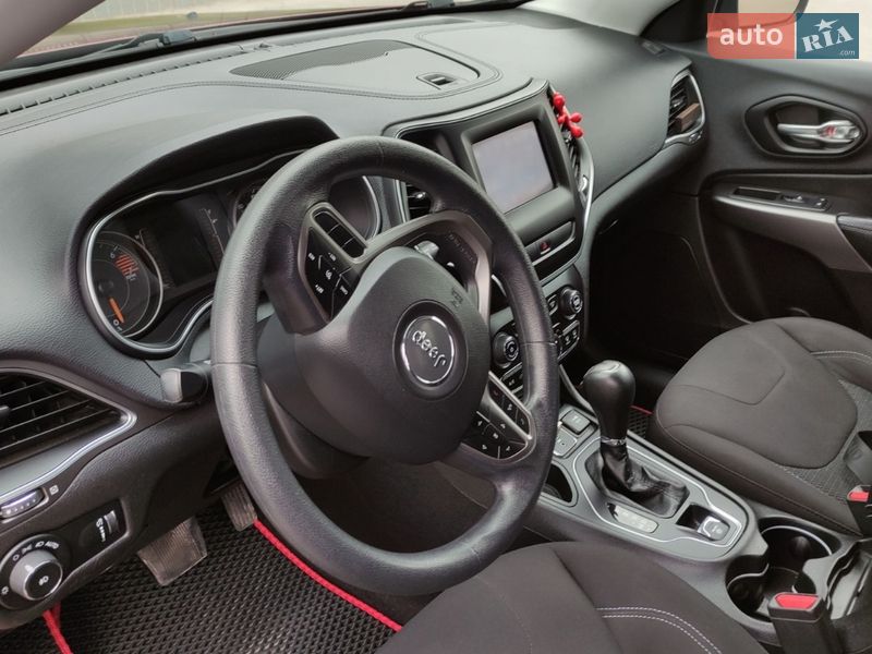 Внедорожник / Кроссовер Jeep Cherokee 2018 в Кременчуге фото 14 Внедорожник / Кроссовер Jeep Cherokee 2018 в Кременчуге