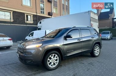 Внедорожник / Кроссовер Jeep Cherokee 2016 в Киеве