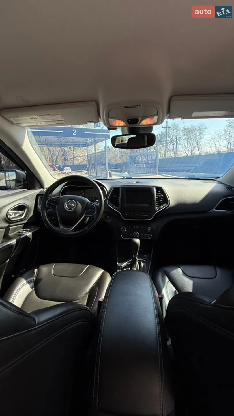 2020 Jeep Cherokee - мініатюра 11