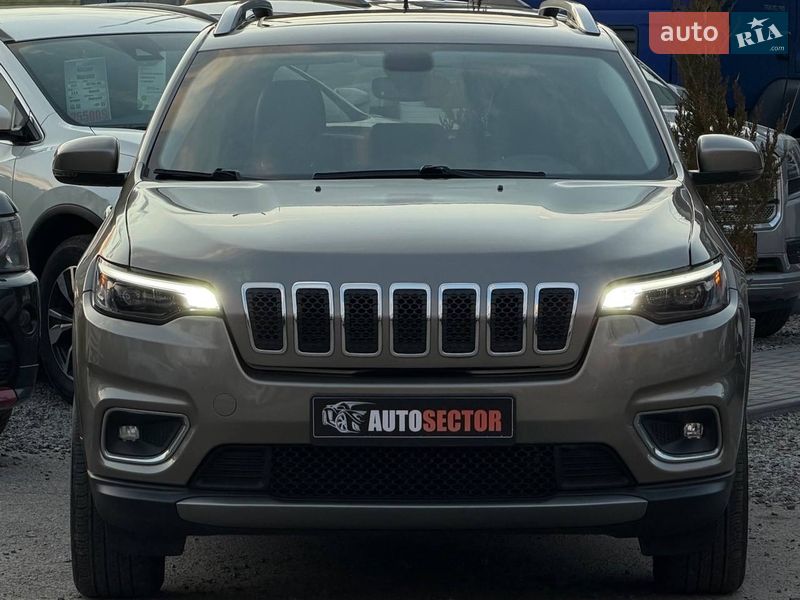 Внедорожник / Кроссовер Jeep Cherokee 2018 в Харькове