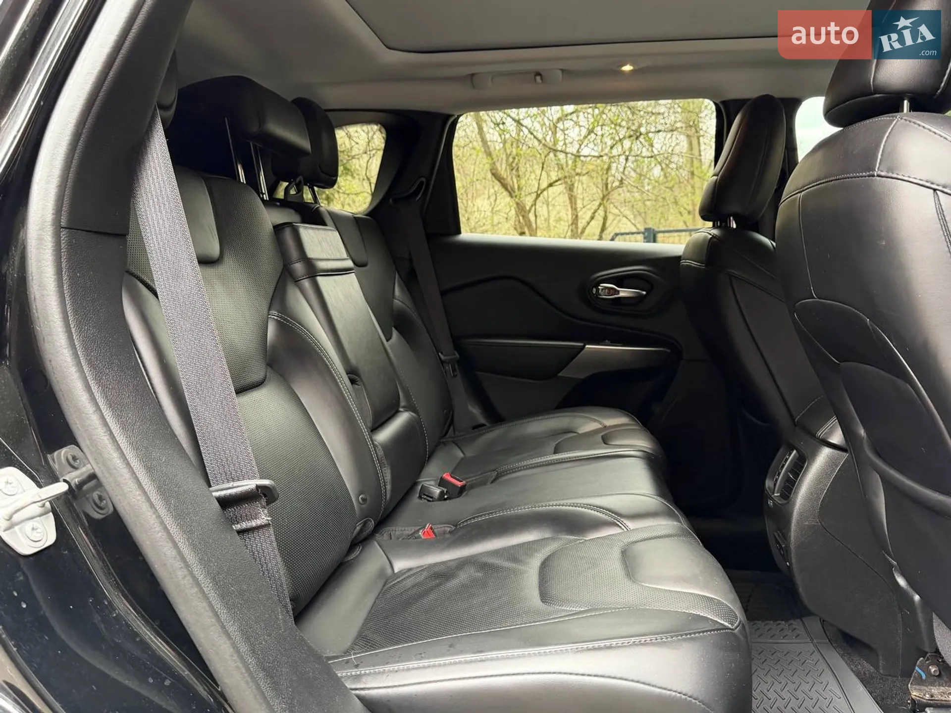 2018 Jeep Cherokee - мініатюра 15