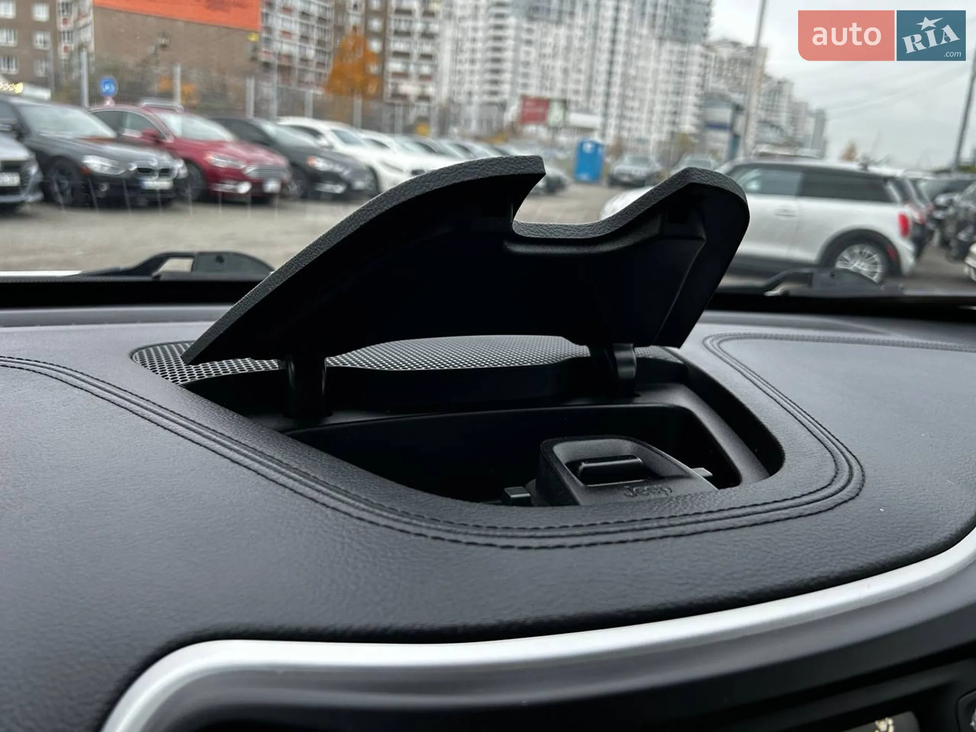 2015 Jeep Cherokee - мініатюра 21