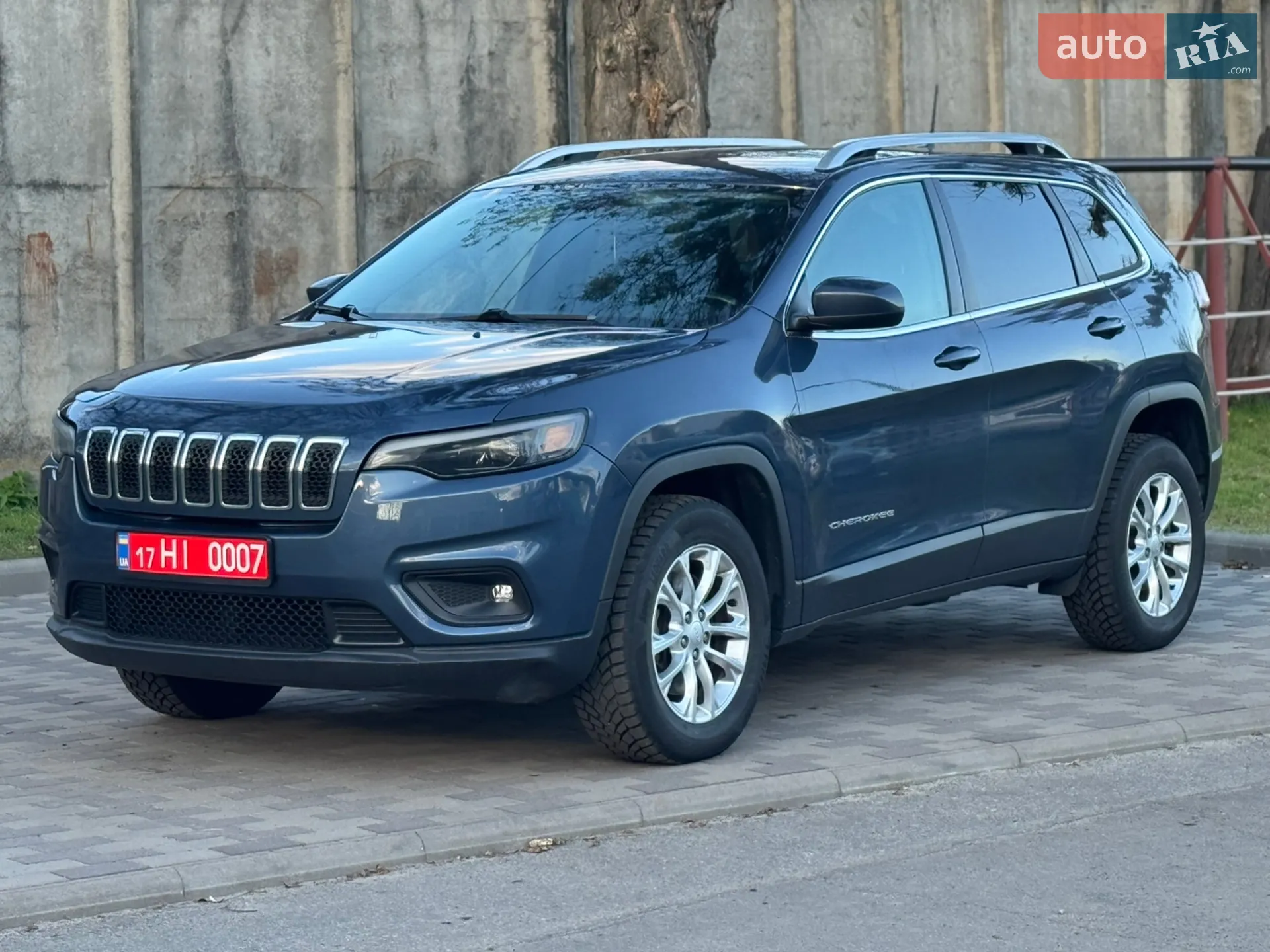 2019 Jeep Cherokee - мініатюра 2