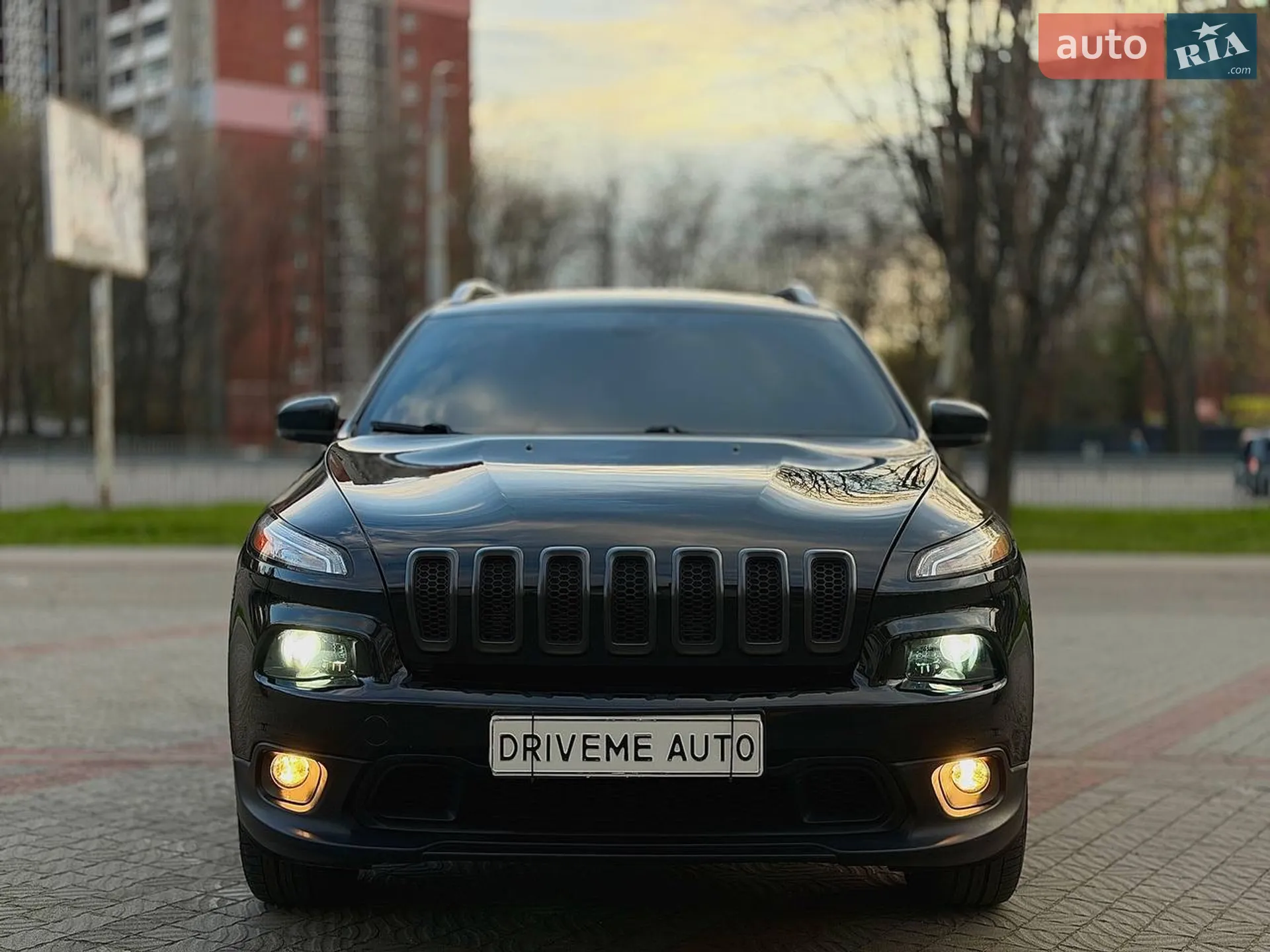 2013 Jeep Cherokee - мініатюра 2