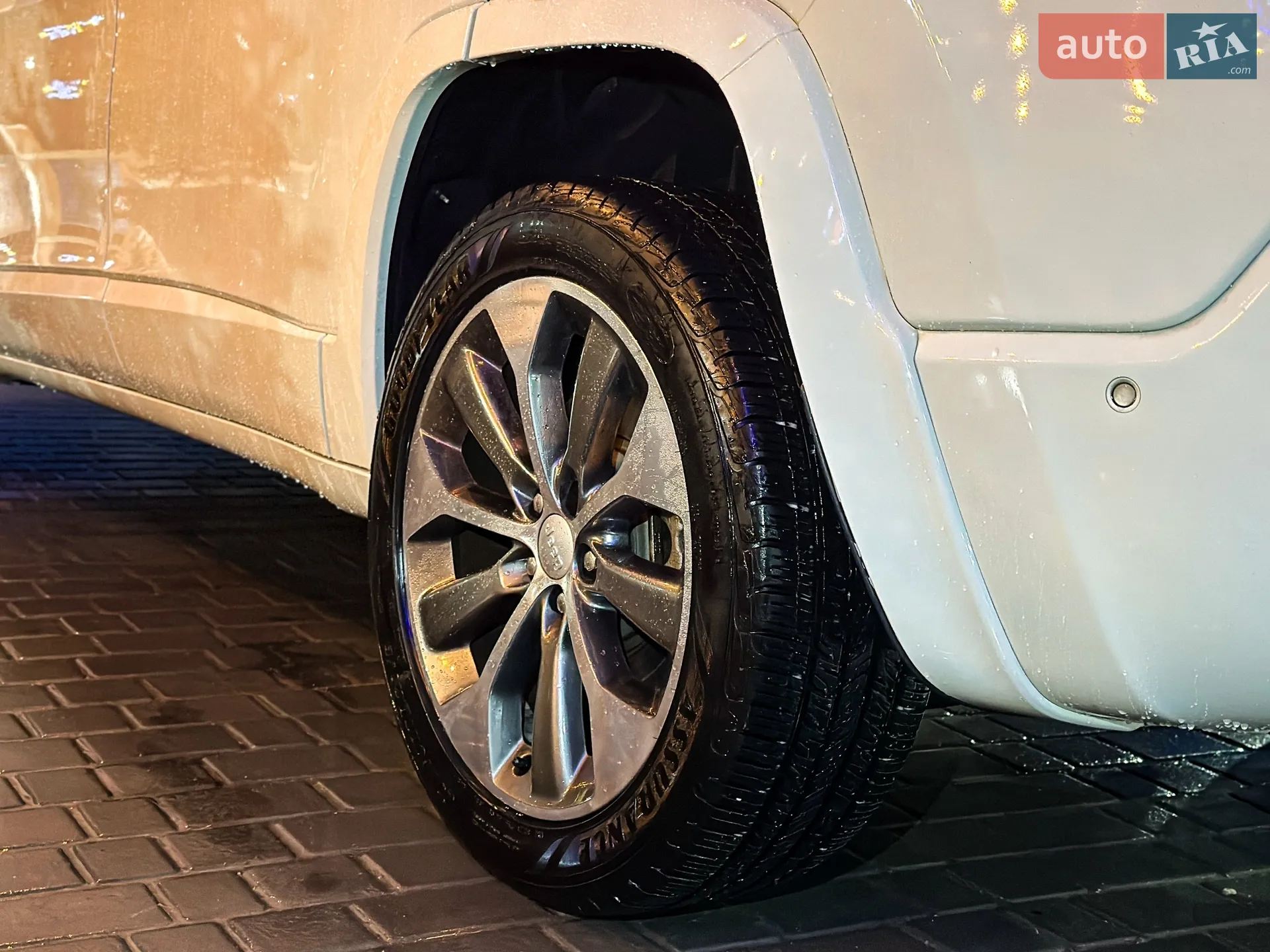2018 Jeep Cherokee - мініатюра 8