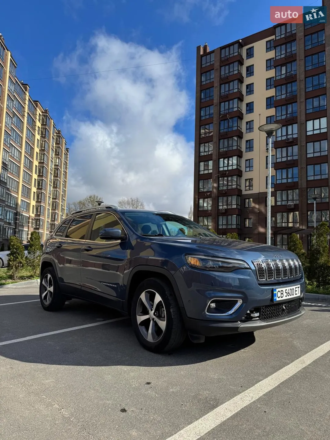 2021 Jeep Cherokee - мініатюра 3