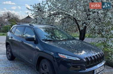 Внедорожник / Кроссовер Jeep Cherokee 2016 в Кривом Роге