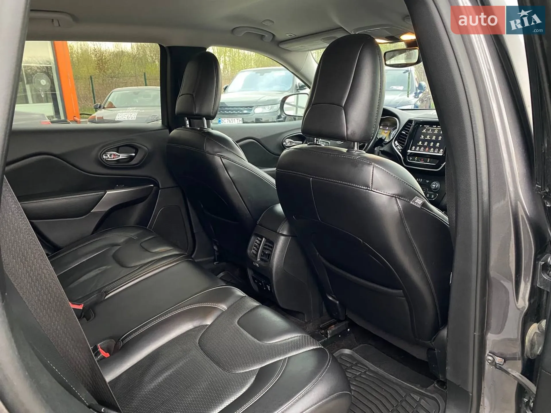 2018 Jeep Cherokee - мініатюра 24