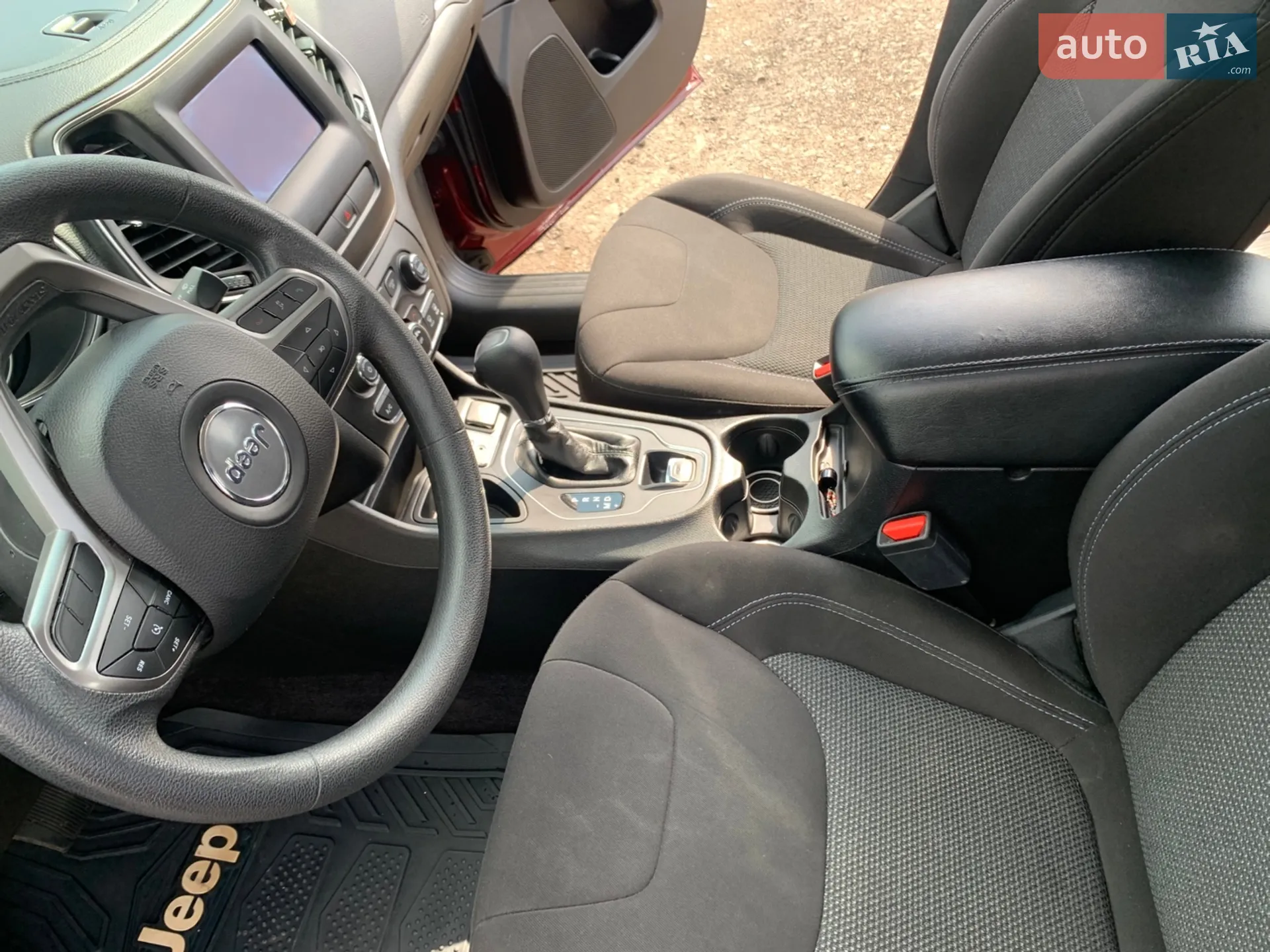 2018 Jeep Cherokee - мініатюра 23