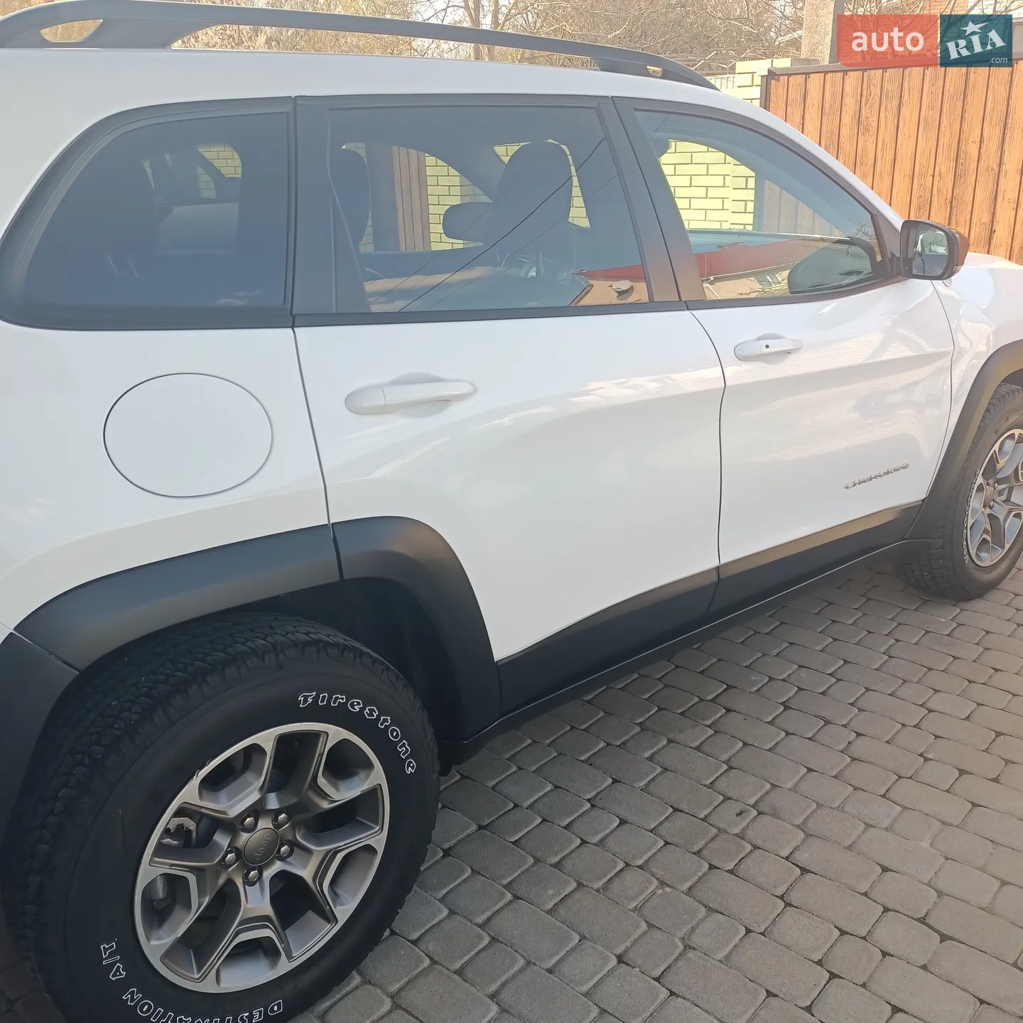 2022 Jeep Cherokee - мініатюра 9