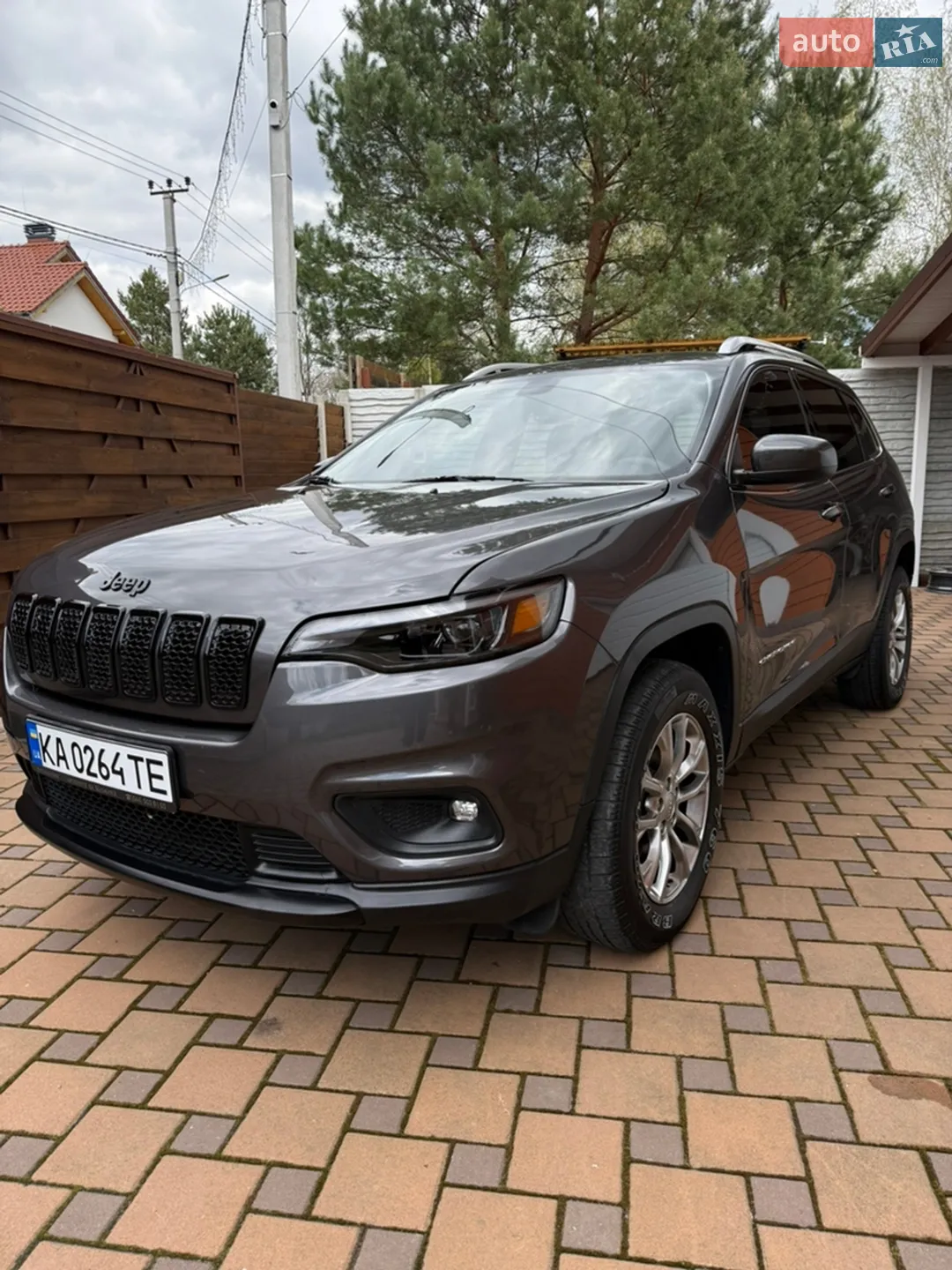 2019 Jeep Cherokee - мініатюра 2
