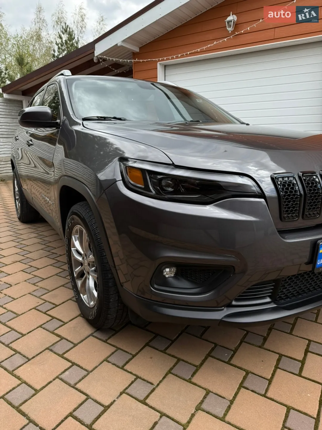 2019 Jeep Cherokee - мініатюра 3