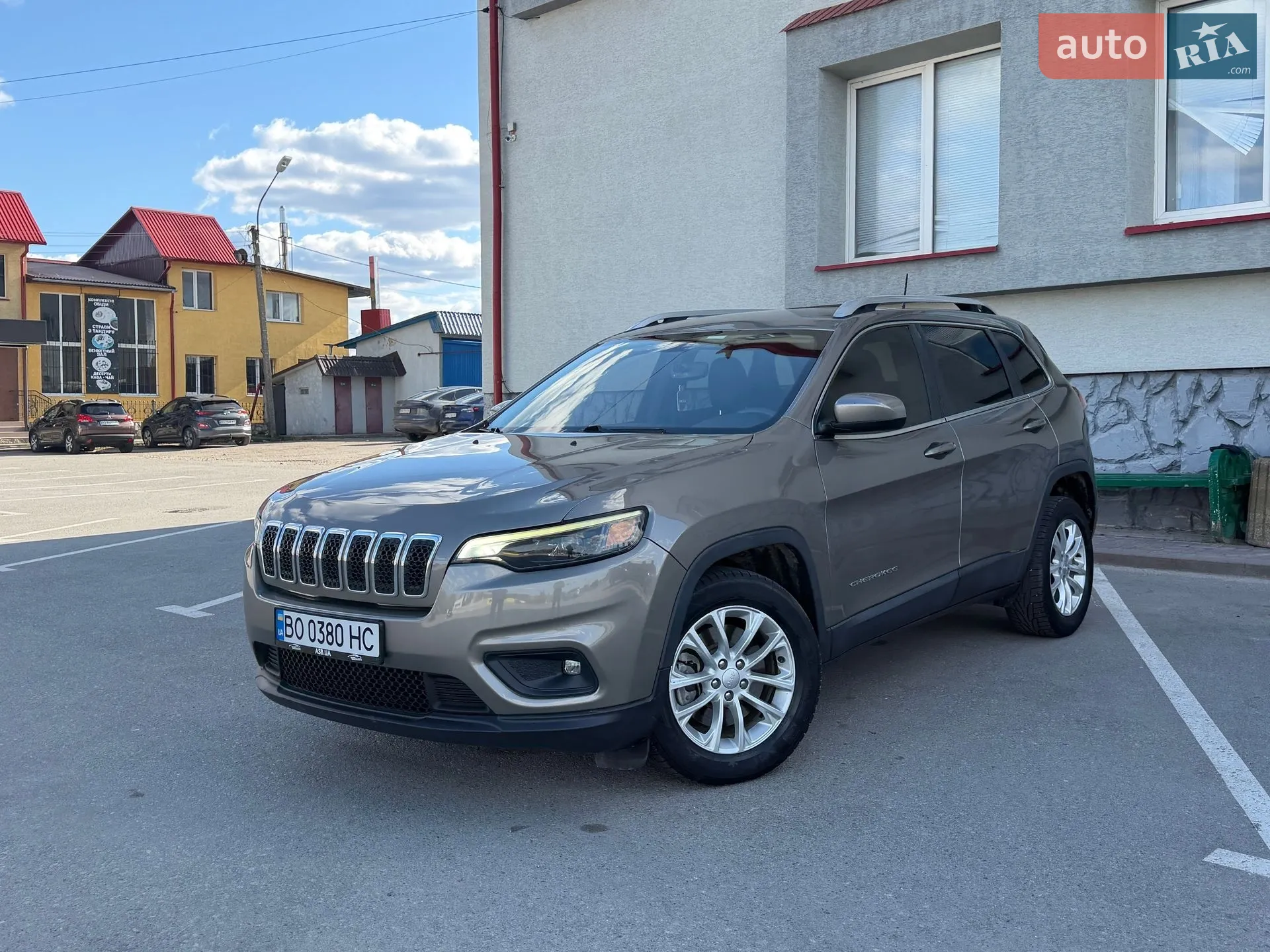 2019 Jeep Cherokee - мініатюра 2