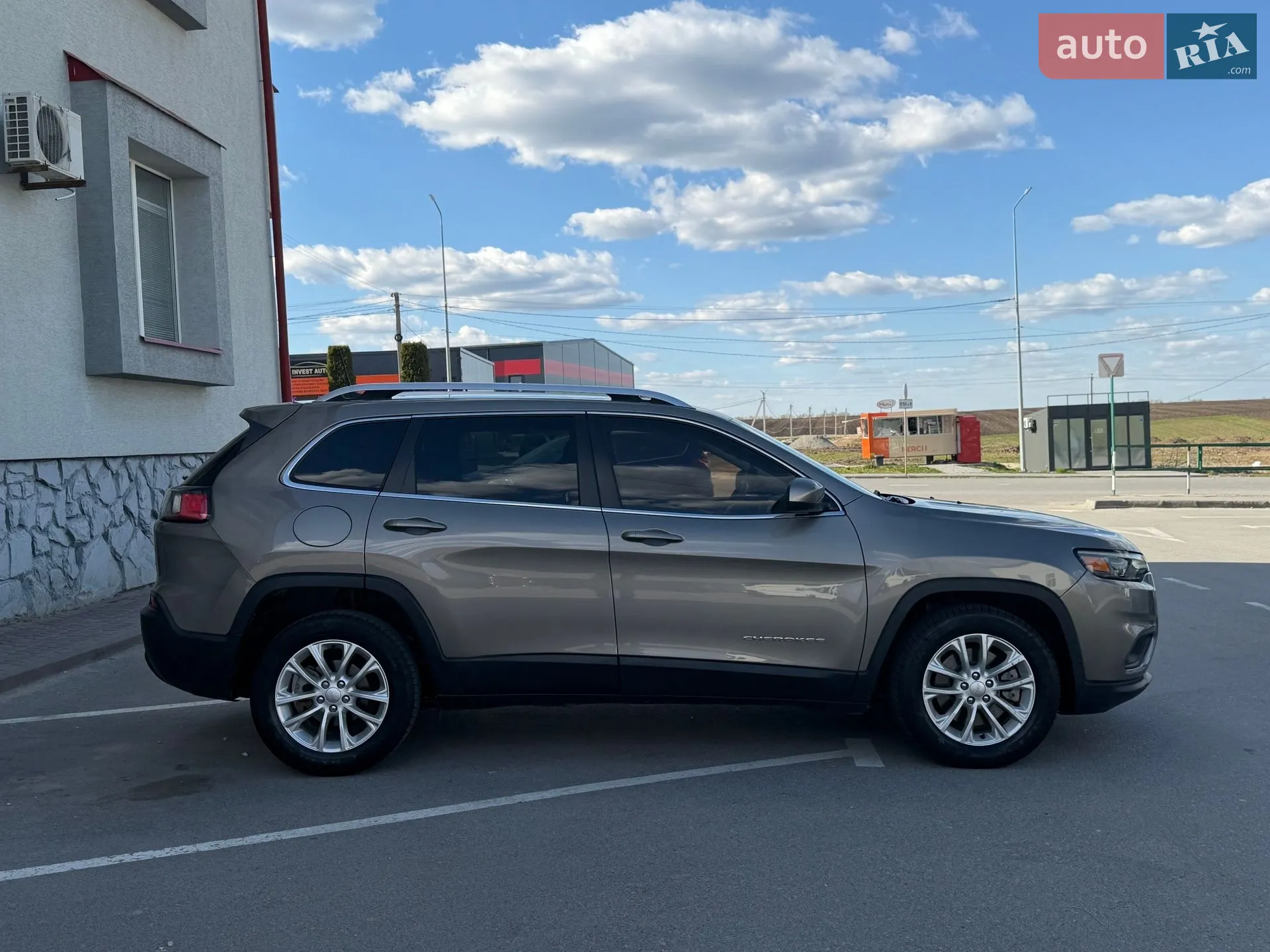 2019 Jeep Cherokee - мініатюра 10