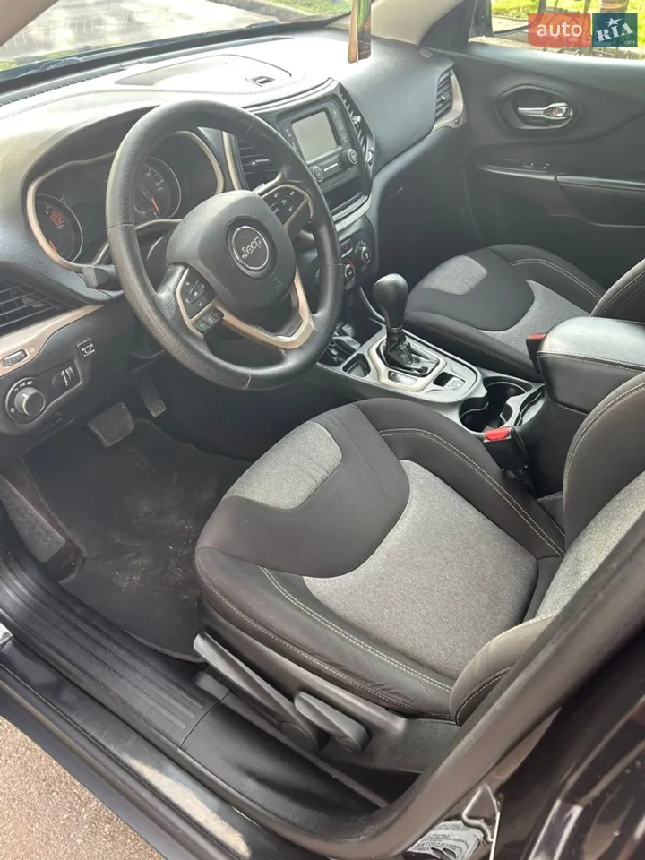 2016 Jeep Cherokee - мініатюра 21